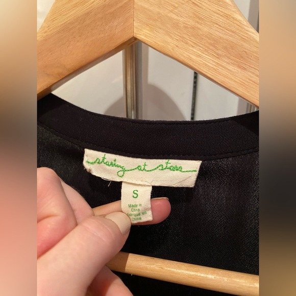 Flowy Boho Black Top - Picture 2 of 3